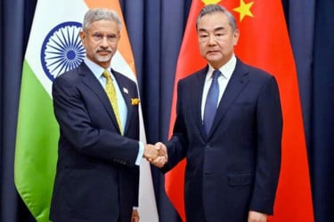 সম্পর্ক জোরদারে ভারতে চীনের পররাষ্ট্রমন্ত্রী