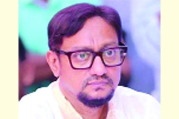 আগ্রাবাদে সন্ধ্যার আগে হকার নয়