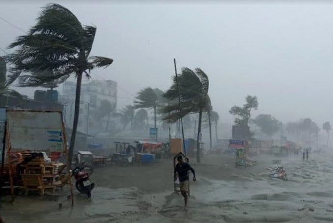 সাগরে নিম্নচাপ, দুপুরের মধ্যে ঝড়বৃষ্টির পূর্বাভাস