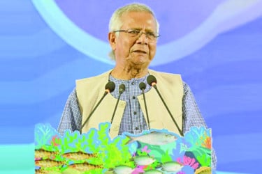 বঙ্গোপসাগর অপেক্ষা করছে তার উপহার নিয়ে