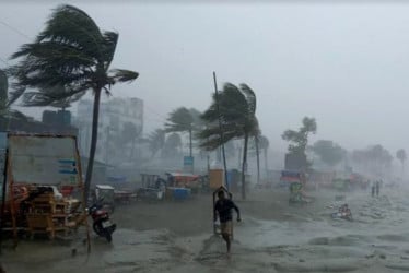সাগরে নিম্নচাপ, দুপুরের মধ্যে ঝড়বৃষ্টির পূর্বাভাস