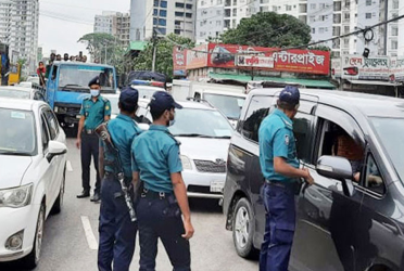 রাজধানীতে ট্রাফিক আইন লঙ্ঘনে ২২৬৪ মামলা