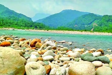 পাথর লুটের ঘটনায় আরও এক মামলা