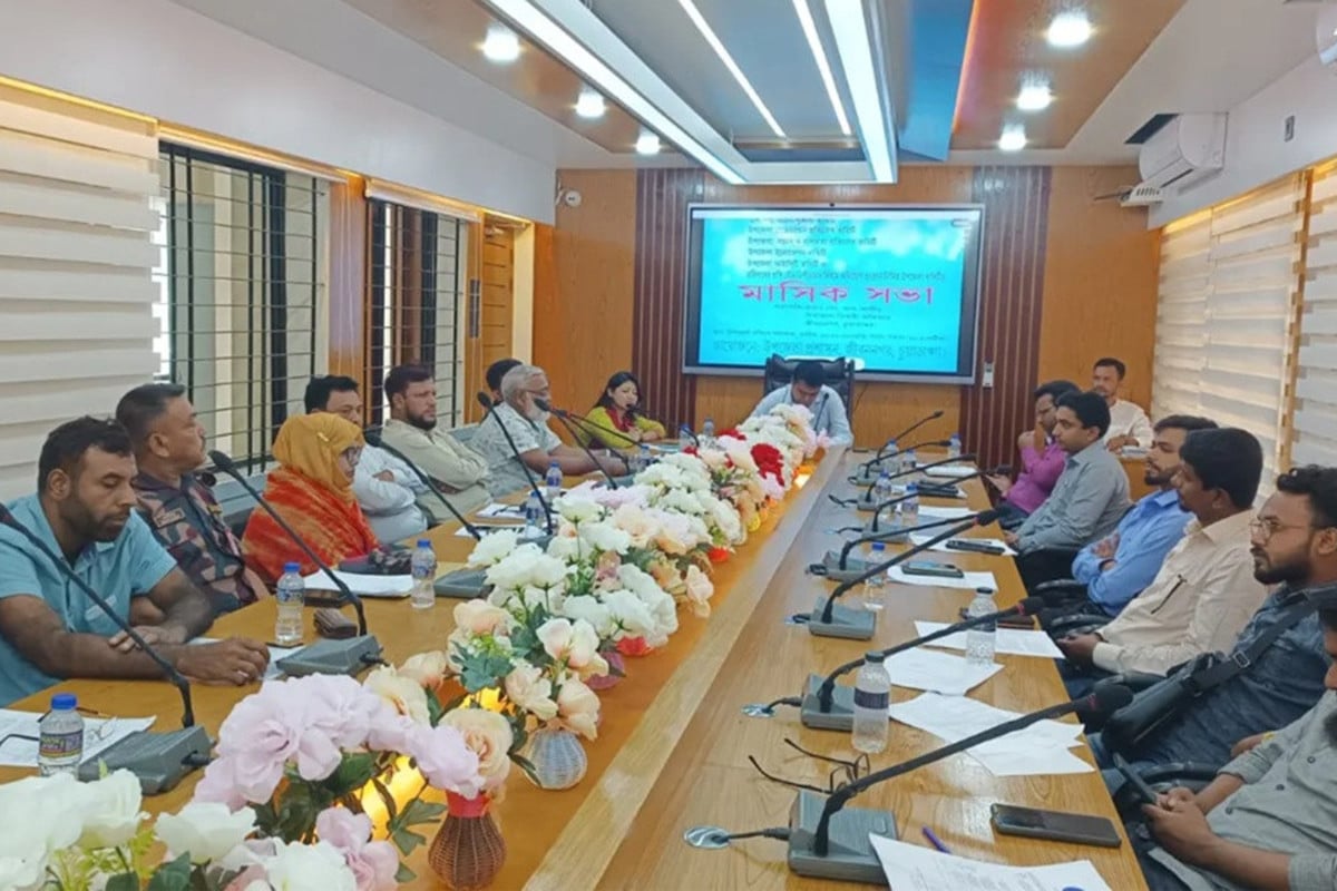 স্কুল-কলেজে শিক্ষার্থীদের মোবাইল ব্যবহার নিষিদ্ধ