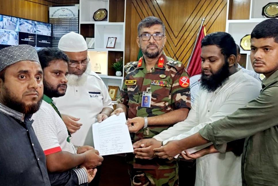 বগুড়া শজিমেক হাসপাতালে নবনিযুক্ত উপপরিচালকের পদায়ন স্থগিতের দাবি