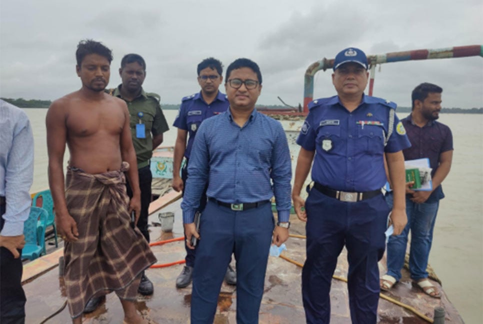 পিরোজপুরে অবৈধ বালু উত্তোলনের দায়ে জরিমানা