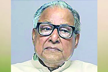 কেউ কেউ নির্বাচন পেছানোর চেষ্টা করছে