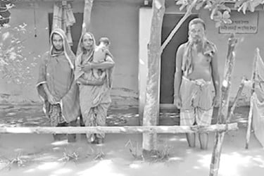 রান্নাঘরে নোংরা পানি দুর্বিষহ জীবন