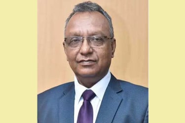 বাধ্যতামূলক ছুটিতে বিএফআইইউ প্রধান শাহীনুল