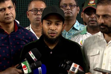 বসুন্ধরা ক্রিকেট নেটওয়ার্কের ফ্যাসিলিটিজ দেখে বাকিদের লজ্জা লাগা উচিত: মুশফিক