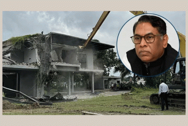 সাবেক বিদ্যুৎ প্রতিমন্ত্রী নসরুল হামিদের অবৈধ বাংলো গুঁড়িয়ে দেওয়া হলো