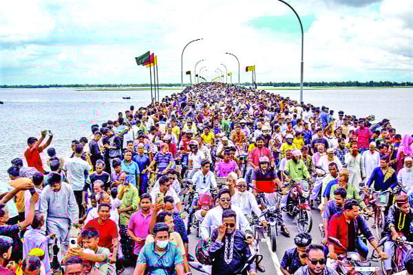 তিস্তার বুকে চালু স্বপ্নের মওলানা ভাসানী সেতু