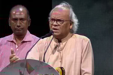 অনুভূতিহীন তথাকথিত কবি-শিল্পীরা ১৫ আগস্ট শোক জানিয়েছে : রিজভী