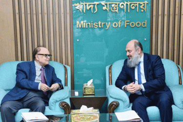 খাদ্য উপদেষ্টার সঙ্গে পাকিস্তানের বাণিজ্যমন্ত্রীর সাক্ষাৎ
