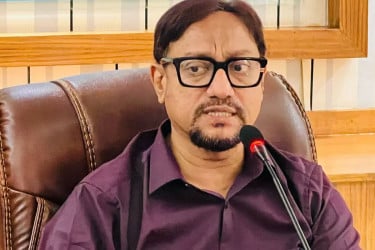 মেধাবীদের দেশেই ধরে রাখতে জীবনমান উন্নয়ন জরুরি : মেয়র শাহাদাত