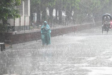 বৃষ্টি ঝরতে পারে আরো ২ থেকে ৩ দিন