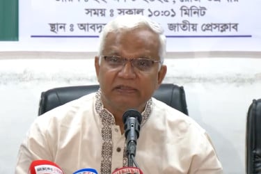 নির্বাচন পেছালে ভয়ংকর ক্ষতির মুখে পড়বে দেশ : ডা. জাহিদ