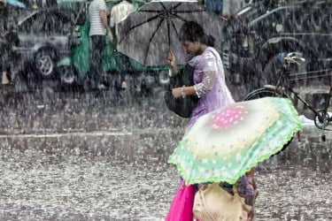টানা ১০ দিন ভারী বর্ষণের পূর্বাভাস