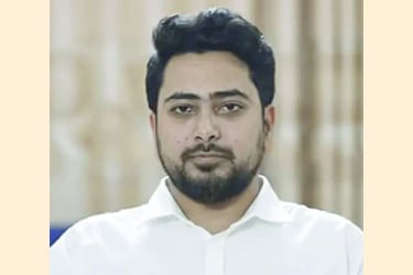 মালয়েশিয়া সফরে গেলেন নাহিদ ইসলাম