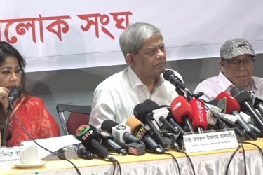 জোড়াতালি দিয়ে পরিবর্তন সম্ভব নয় : মির্জা ফখরুল