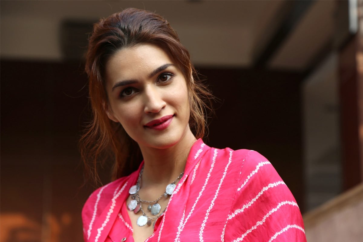 ‘কেউ থালায় খাবার সাজিয়ে দেবে না’