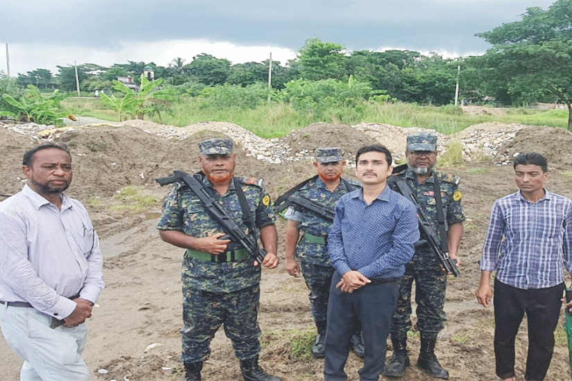 সিলেটে রাতভর অভিযানে উদ্ধার ৬০ হাজার ঘনফুট পাথর