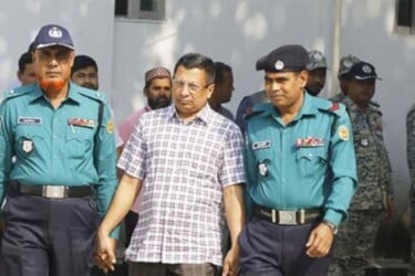 ট্রাইব্যুনালে সাবেক আইজিপি মামুন, সাবেক মন্ত্রী ফরহাদ ও জিয়াউল আহসান