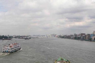 বুড়িগঙ্গায় উদ্ধার চার লাশের পরিচয় এখনো মেলেনি, দাবিদার কেউ আসেনি
