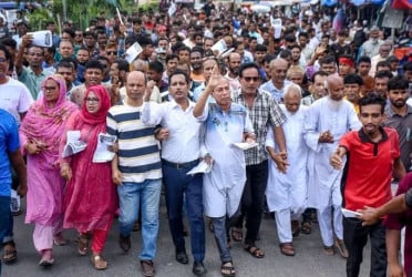 ৩১ দফা বাস্তবায়নে গাইবান্ধায় লিফলেট বিতরণ