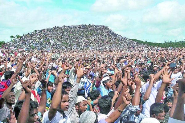 রোহিঙ্গাদের স্বদেশে ফেরার আকুতি