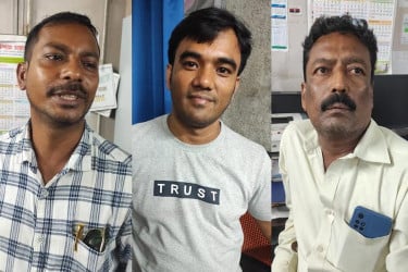 ভারতে ভুয়া পুলিশ ও গোয়েন্দা পরিচয়ে বাংলাদেশি পর্যটকদের হেনস্তা, গ্রেফতার ৩