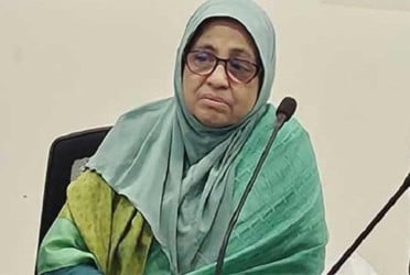 দেশের ৪৫ শতাংশ নবজাতক মাতৃদুগ্ধ পান থেকে বঞ্চিত: স্বাস্থ্য উপদেষ্টা