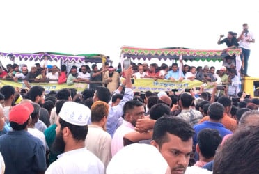 টঙ্গীতে বেইলি ব্রিজ নির্মাণের দাবিতে মানববন্ধন ও মহাসড়ক অবরোধ