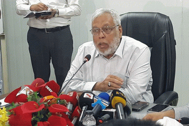 ‘ঝুঁকিপূর্ণ ও যানজটের কারণ হওয়ায় ঢাকা শহর থেকে অটোরিকশা উঠিয়ে দেওয়া উচিত’