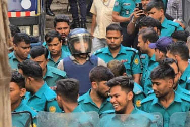 ৫ দিনের রিমান্ডে তৌহিদ আফ্রিদি