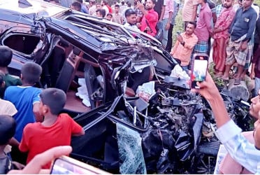 বাবা-ছেলের পর না ফেরার দেশে মা-বোন