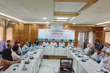 হাসপাতালের মতবিনিময় সভায় ক্ষোভ ঝাড়লেন জেলা প্রশাসক