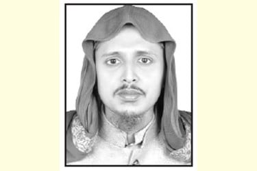 বাবা-মায়ের চেয়ে আপন কেউ নেই
