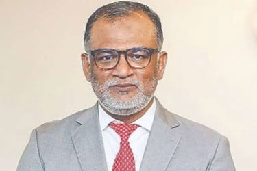 বিমান ভাড়া সিন্ডিকেটে কেউ রেহাই পাবে না