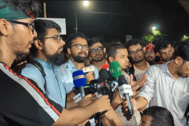তিন দফা দাবির সমাধান না হলে কঠোর কর্মসূচির হুমকি প্রকৌশল শিক্ষার্থীদের