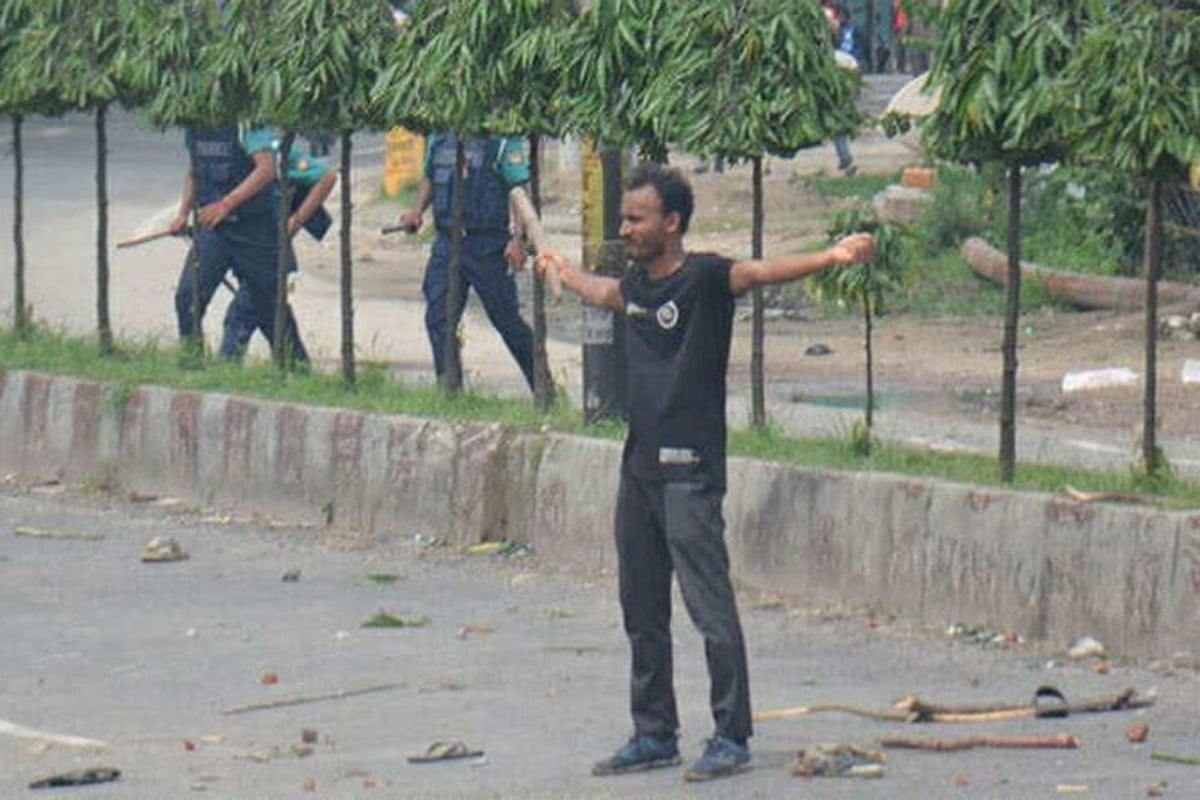 আবু সাঈদ হত্যার বিচার শুরু, ট্রাইবুনালে অশ্রুসিক্ত বাবা