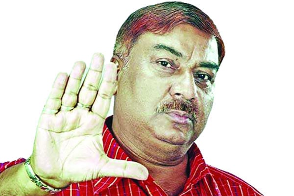 স্টান্টবাজিতে আস্থা হারাচ্ছে ঢাকাই ছবি