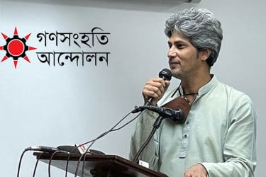 ‘খেটে-খাওয়া মানুষের জীবনমান না বদলালে দেশের পরিবর্তন হবে না’