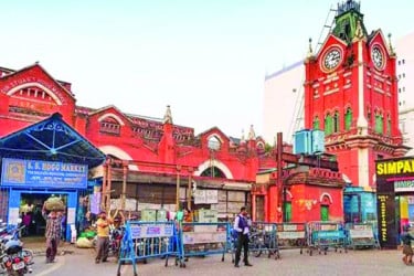 বাংলাদেশিদের অপেক্ষায় কলকাতার ব্যবসায়ীরা