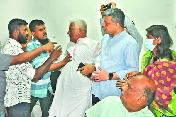 আবারও মব রাজধানীতে