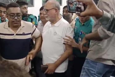 ‌‘মঞ্চ ৭১’র অনুষ্ঠানে উত্তেজনা, সাবেক মন্ত্রী লতিফ সিদ্দিকী আটক