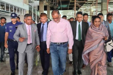 কক্সবাজারে অক্টোবরেই আন্তর্জাতিক ফ্লাইট চালু হবে: উপদেষ্টা