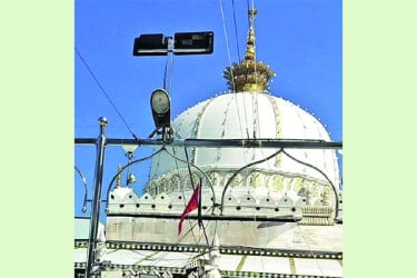 আজমির শরিফে অন্যরকম দৃশ্য