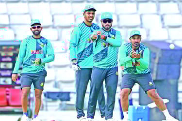 নেদারল্যান্ডসকে ছোট করে দেখছেন না সিমন্স