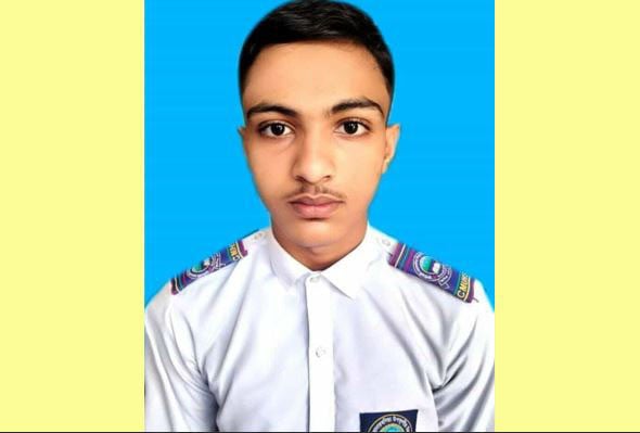 সাগরে ভেসে যাওয়া দুই শিক্ষার্থীর একজনের মরদেহ উদ্ধার